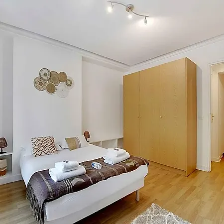 Chic - 3br10p - Gare De Lestrepublique Ξενοδοχείο 2*