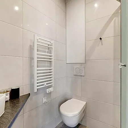 Chic - 3br10p - Gare De Lestrepublique Hotel Paris