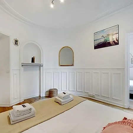 Ξενοδοχείο Chic - 3br10p - Gare De Lestrepublique Παρίσι